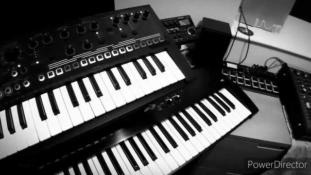 PUMP up the JAM played on the Roland JD-Xi смотреть онлайн