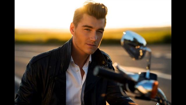 Алексей Воробьёв Never Be Friends смотреть онлайн