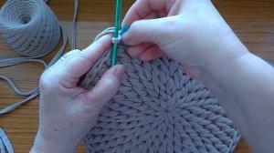 CROCHET BAG / Круглая вязаная сумка из трикотажной пряжи .МК