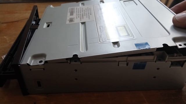 КАК РАЗОБРАТЬ DVD ROM привод ASUS/disassembling dvd rom drive смотреть онлайн