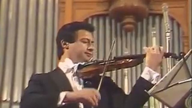 Vivaldi, Primavera 1er Mov. - Vladimir Spivakov смотреть онлайн