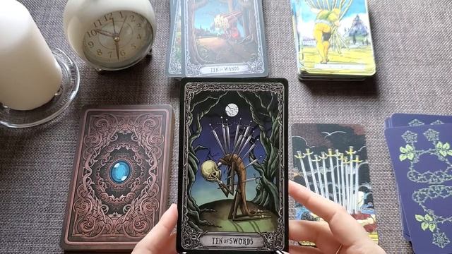 Обзор колоды карт Таро - Тёмный Особняк (The Dark Mansion Tarot Deck) от Taroteca Studio. ЧАСТЬ 2
