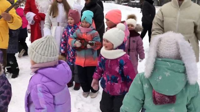 Группа «Колесо», песня «Колесо» (Новогодняя)!!! смотреть онлайн