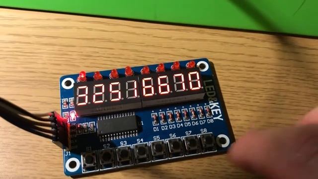 Find the number game using TM-1638 IC based board on Raspberry Pi coded in Python 3 смотреть онлайн