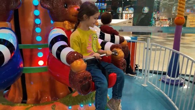 24 ЧАСА говорим ДА младшей сестре ?? смотреть онлайн