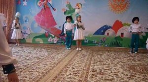 Дети танцуют Казахский танец к празднику Наурыз/ Танцы в детском саду