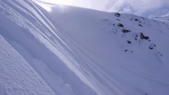 крутейшие виды природы и трюков на снегоходах в горах-stunts on snowmobiles смотреть онлайн