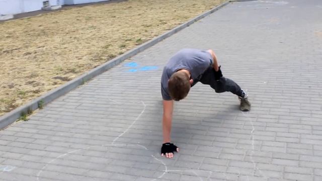 НОВЫЕ ЭЛЕМЕНТЫ! | Подтягивания с хлопком | Отжимания на одной руке | Выходы на две смотреть онлайн