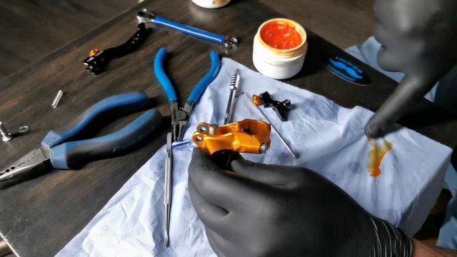 Hope Tech3 E4 Maintenance By Moscycle.