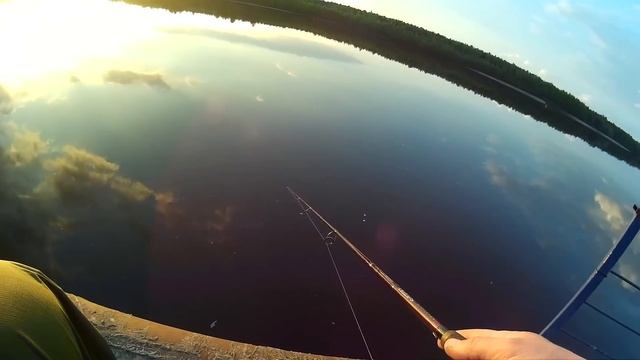Ловля щуки на джиг с берега. Рыбалка на реке Свирь в черте города. смотреть онлайн