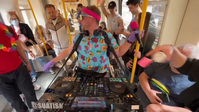 World's Largest London Underground Party смотреть онлайн