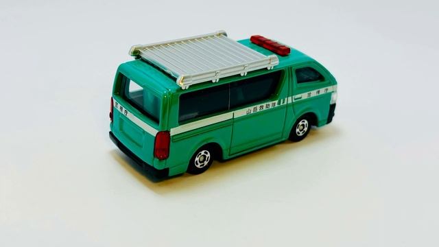 ? tomica 89 山岳救助車 ? 2023年09新車 ? toyota HIACE mountain rescue vehicle смотреть онлайн