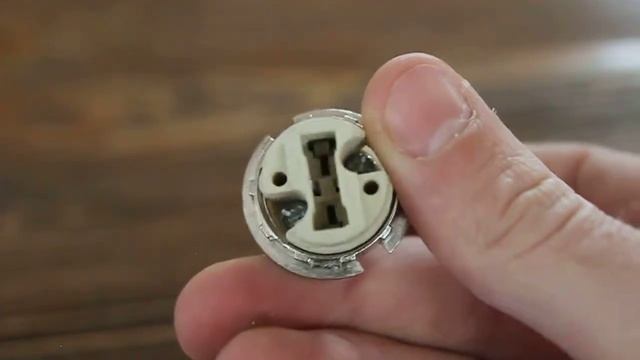 Skarlight - Керамический патрон HF002 (G9) для светильников, люстр, бра, торшеров смотреть онлайн