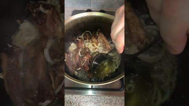 Картофель с рёбрами в казане (казан ) смотреть онлайн