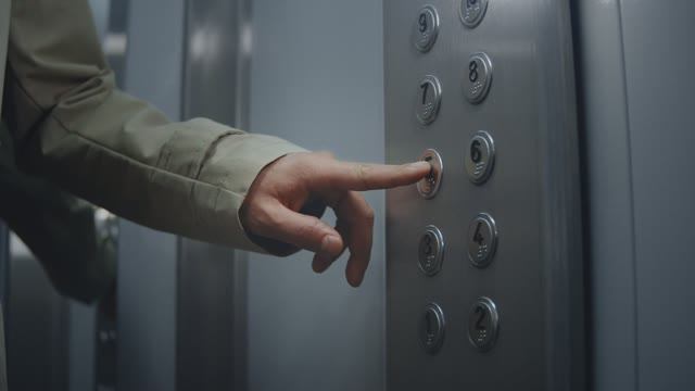 1 ЭПИЗОД
ЖИЗНЬ ДВУХ ЛЮДЕЙ смотреть онлайн