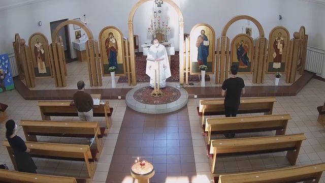 Moleben K Presv. Bohorodičke, Sv. Liturgia