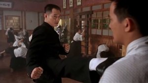 Джет Ли лучший бой! Часть 1. Jet Li vs Japanese School Fist of Legend HD