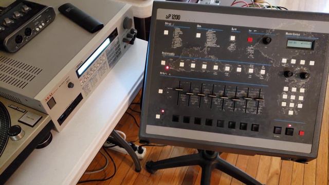 SP1200 back in the house 🏠 смотреть онлайн