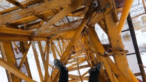 Как поднимаются на башенные краны Часть 1