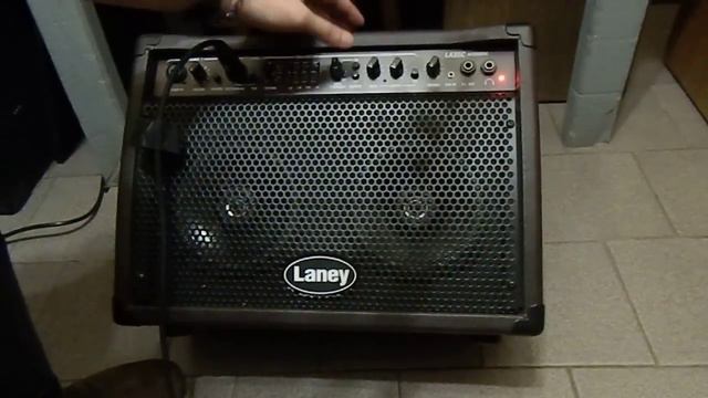 Laney LA35C Acoustic - Test Por Jesús Amaya...