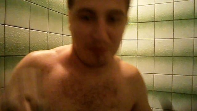 Кладем плитку в ванной. Обвалилась плитка, клеим плитку. We put tile in the bathroom. смотреть онлайн