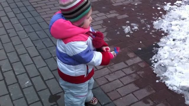 Алиса и варежки смотреть онлайн