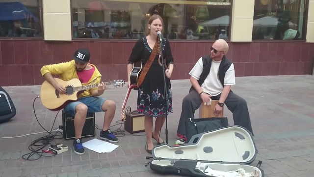 УЛИЧНАЯ МУЗЫКА СТАРЫЙ АРБАТ ► Евгения Рыбакова - Все Поезда смотреть онлайн