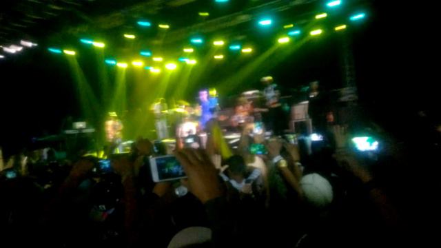 Julian Marley e The Wailers - One Love - Salvador 20/05/2016 Wet'n Wild смотреть онлайн