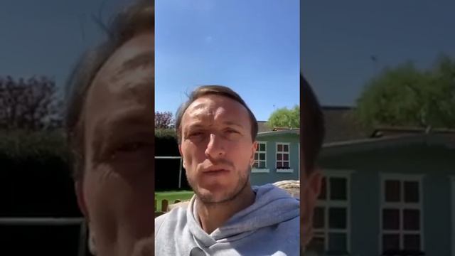 David Moyes, Mark Noble and Kevin Nolan send personal messges to West Ham fan Isla Caton смотреть онлайн