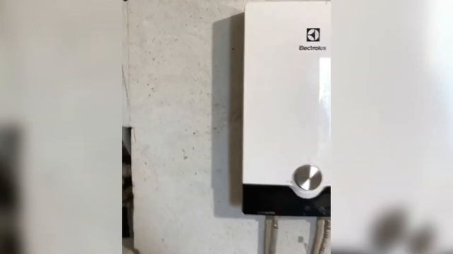 Не работает проточный водонагреватель. В чём проблема? смотреть онлайн