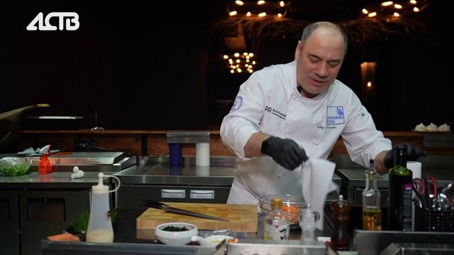 Простой салат из трубача с водорослями вакаме и соусом сябу-сябу смотреть онлайн