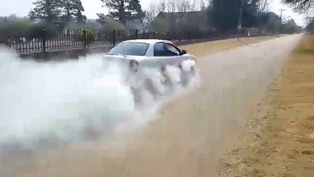 Daewoo Nubira smoking tyres смотреть онлайн