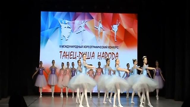 534 Ансамбль Калинка г Краснодар Вальс Цветная фантазия смотреть онлайн