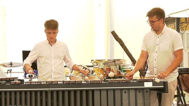 Артем Котов - Alice Gomez Rain Dance смотреть онлайн