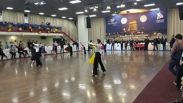 Медленный вальс. Дети 2+1 Стандарт 1/4 смотреть онлайн