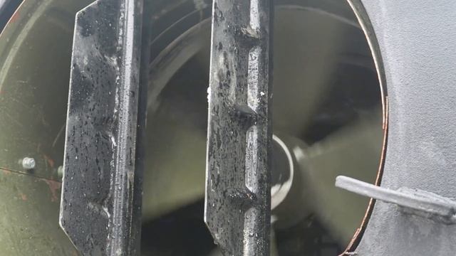 СИЛАЧ ТЯНЕТ ТАНК смотреть онлайн