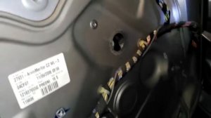 Как снять заменить стекло передней двери SKODA OCTAVIA A5 demontaz szyby drzwi przod!