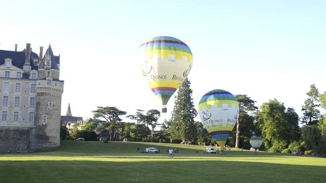 Montgolfières Aubance au château de Brissac смотреть онлайн
