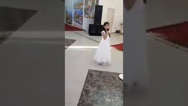 Адиюша поет на Золотом свадьбе Дедушки и Бабушки смотреть онлайн