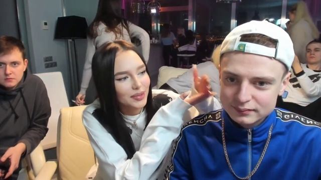 MELLSTROY / МЕЛСТРОЙ Стрим 16 февраля 2021 Жёсткий рофл Главборова над Фелицией. Много девушек. смотреть онлайн