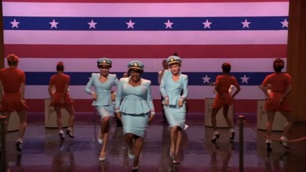 GLEE - Full Performance of ''Candyman" from "Pot o" Gold"