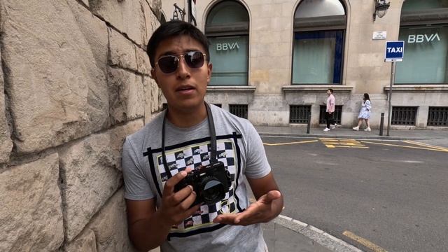 Leica Q3 Vs. Fujifilm X100V: The Ultimate Street Photography Showdown - Which One Should You Choose