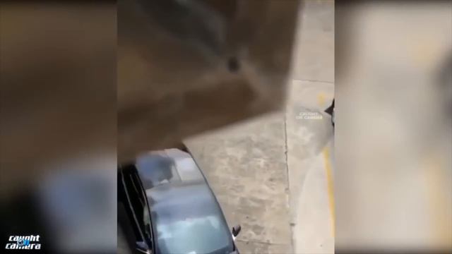 EXTREME ROAD RAGE & CAR CRASHES! FAILS & WINS CRASH COMPILATION смотреть онлайн