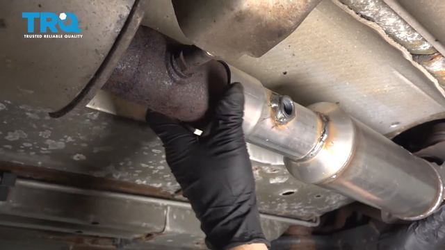 How to Replace Catalytic Converter 2006-2011 Cadillac DTS смотреть онлайн