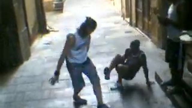 Capoeira - Mercat de La Boqueria (Barcelona) смотреть онлайн