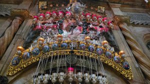 Уникальное видео - внутри Кувуклии. Гроб Господень - главная святыня мира - место Воскресения Иисуса