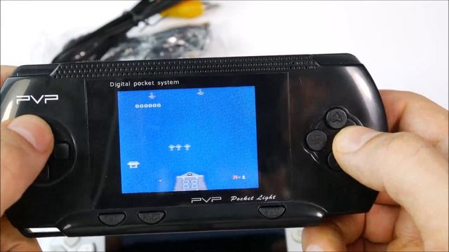 Sieht aus wie Sonys PSP in klein - 16€ Handheld PVP Pocket im Test смотреть онлайн