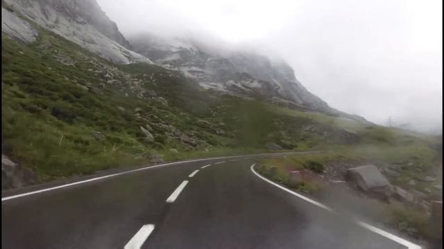 Grimselpass van Guttannen naar Gletsch Honda Varadero XL 1000 (2015) смотреть онлайн