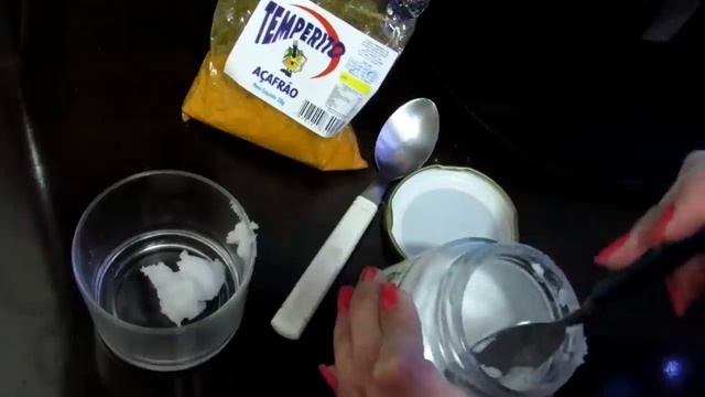 COMO CLAREAR OS DENTES EM CASA EM 2 MINUTOS - Por Júnia Gabriela смотреть онлайн