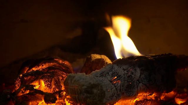Засыпайте под звук тёплого камина смотреть онлайн